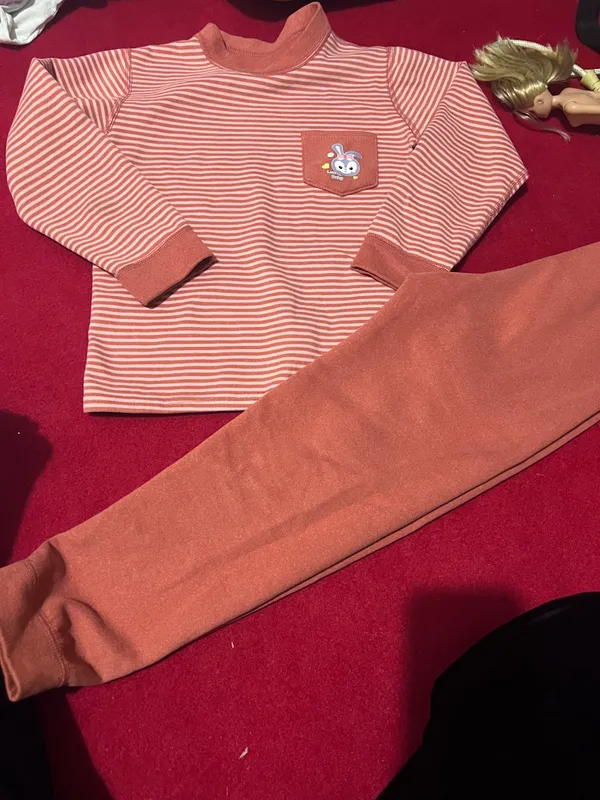 Xıtoy pijama takim 6-7 yosh