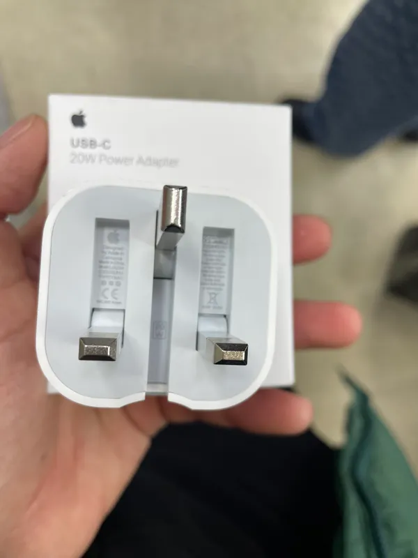 Зарядное устройство Apple для iPhone, головка 20W, адаптер зарядки 1 Зарядное устройство Apple для iPhone, головка 20W, адаптер зарядки 1