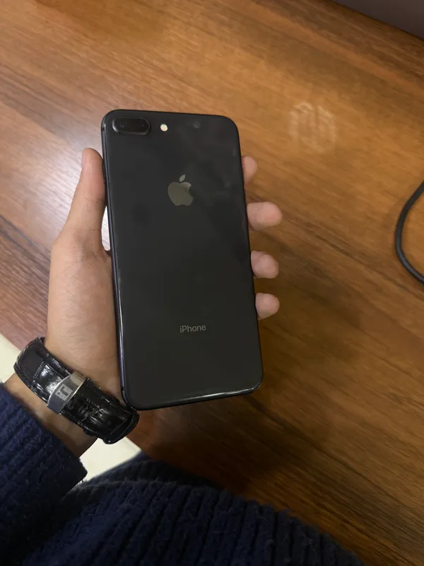 iPhone 8 Plus 2 iPhone 8 Plus 2