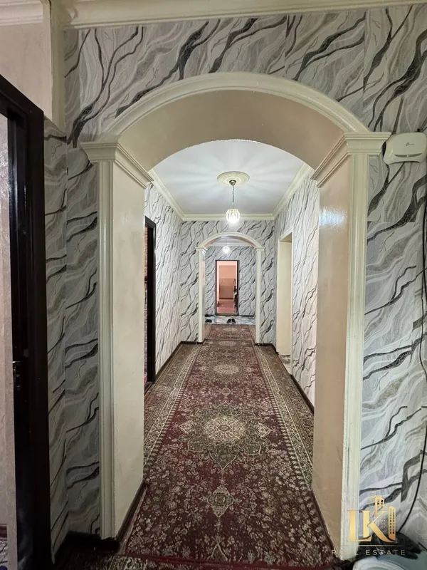 Продаётся 4-комнатная квартира, 100 м², Шайхантахурский район 6