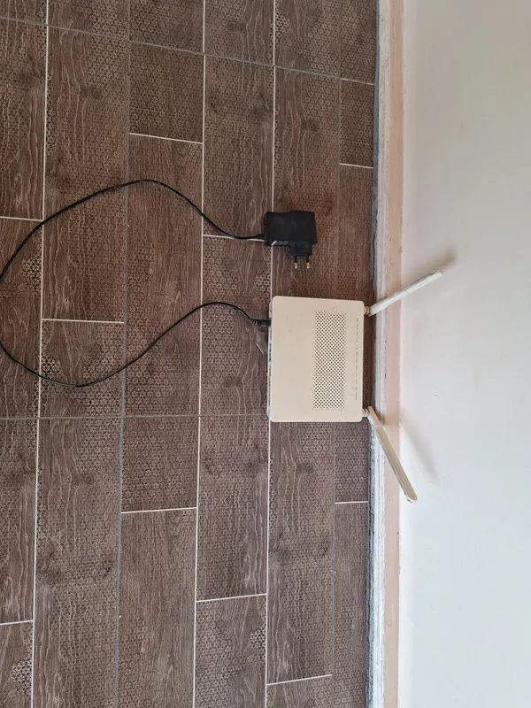 uztelcom rotir sotiladi aybi yoq ozim ishlatgan man bolshi 200min som