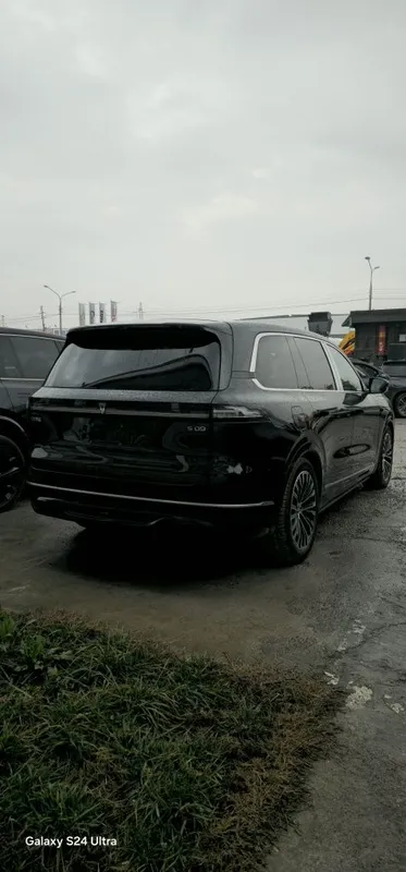 Deepal S09 Ultra 4AWD — фото 1