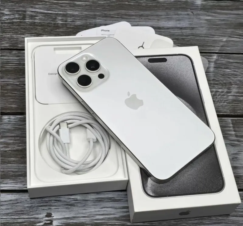 iPhone 15 Pro 256gb Sim+E-Sim 1