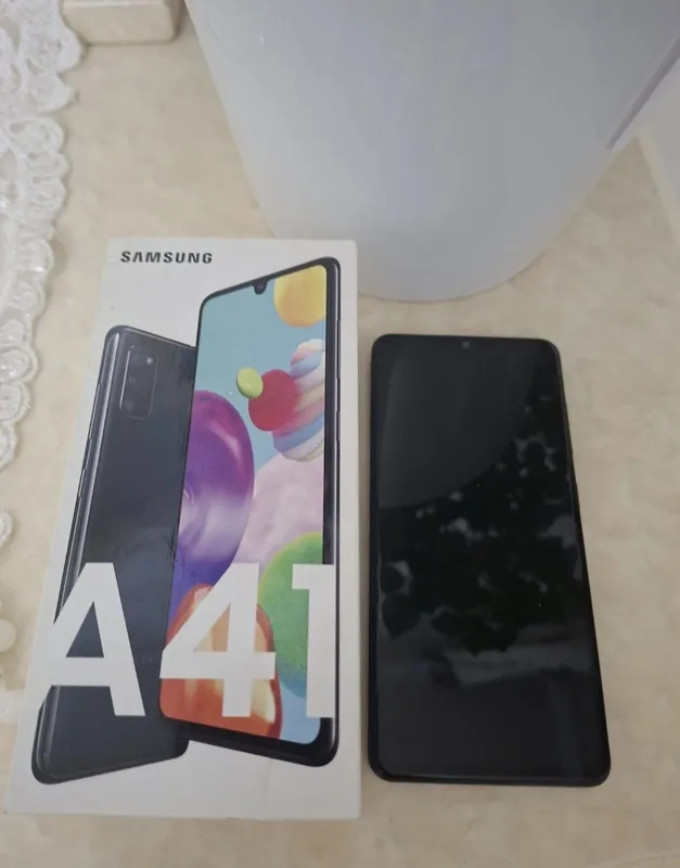 Samsung Galaxy A41 3