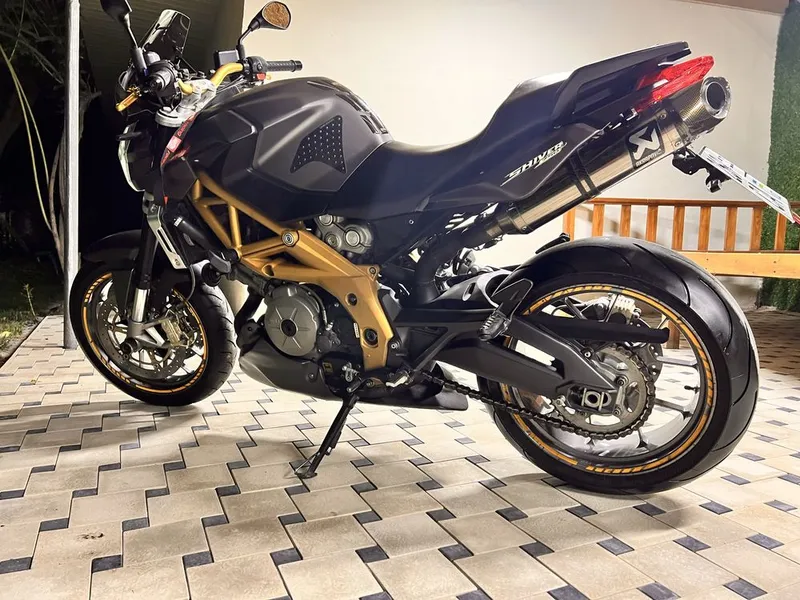 Aprilia Shiver 750 (Италия) — фото 1