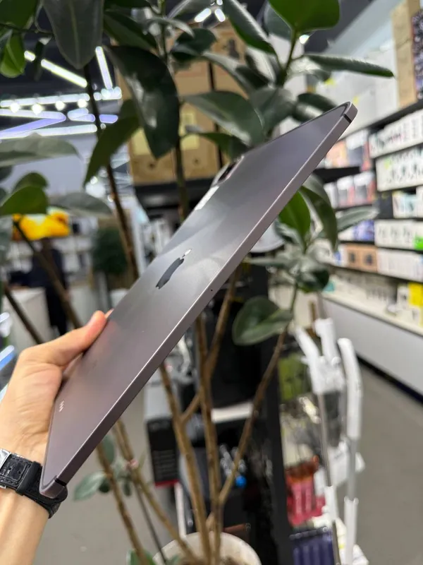 iPad Pro 11-inch 2020 SIM karta 4 iPad Pro 11-inch 2020 SIM karta 4