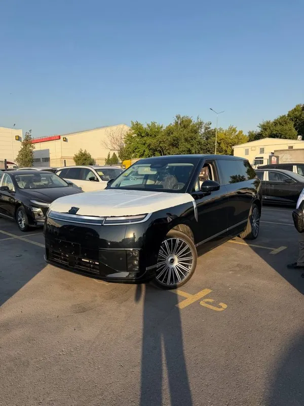 XPeng GX AWD ULTRA Flagship Edition 1