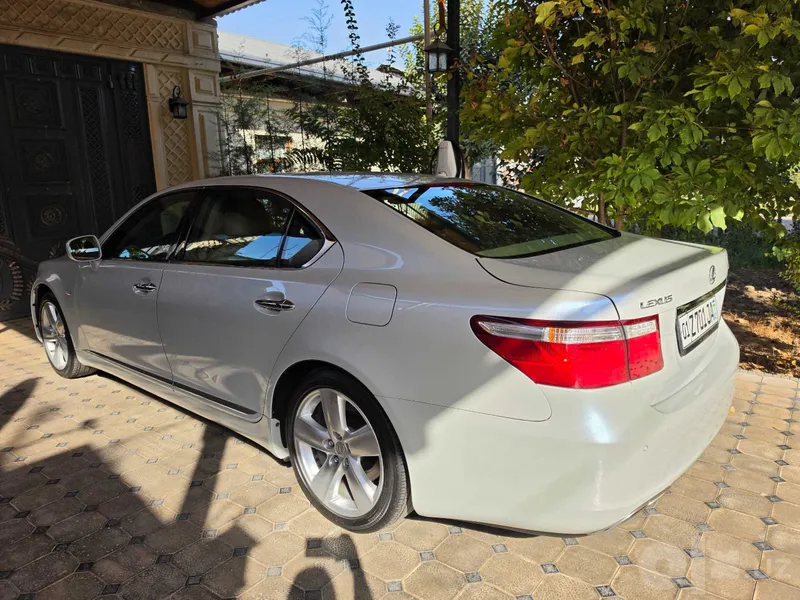 Продам Lexus LS450L 3 Продам Lexus LS450L 3
