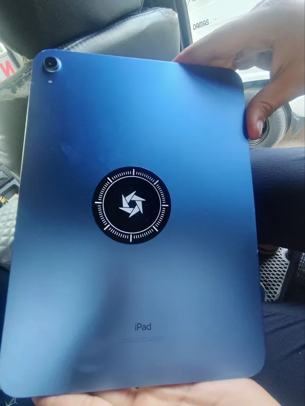 Ipad  pro 14 , 10 th generation  64 Gb 90% yomks 4