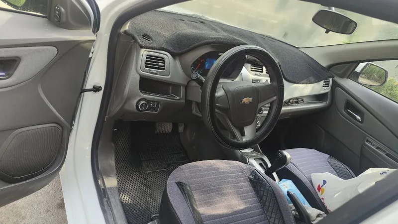 Kobalt moshinasi sotiladi 3