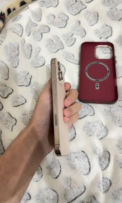 Iphone 16 Pro Max 4