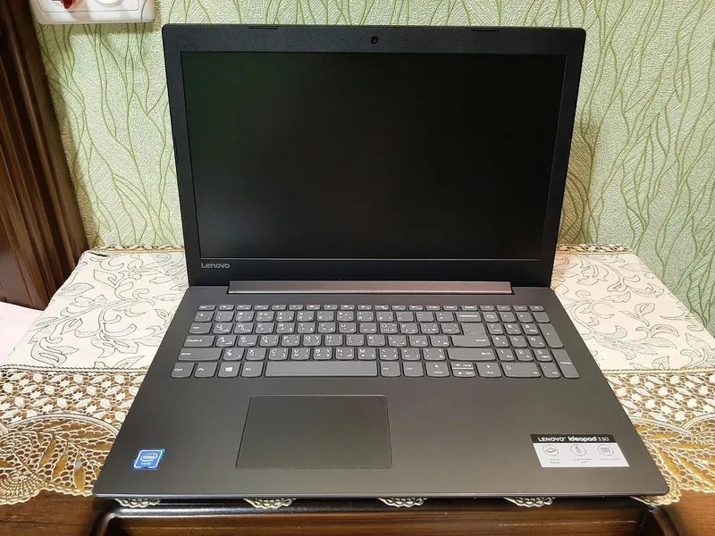 Ноутбук Lenovo IdeaPad 330 — фото 1