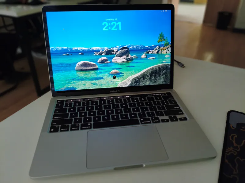 Macbook Pro M2 2022-yil 13 inch