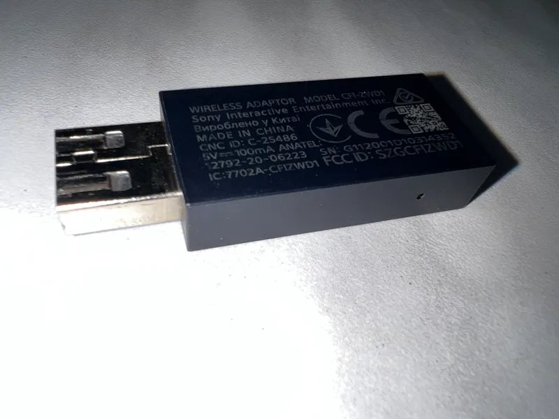 USB-адаптер (донгл) для наушников Sony Pulse 3D 2 USB-адаптер (донгл) для наушников Sony Pulse 3D 2