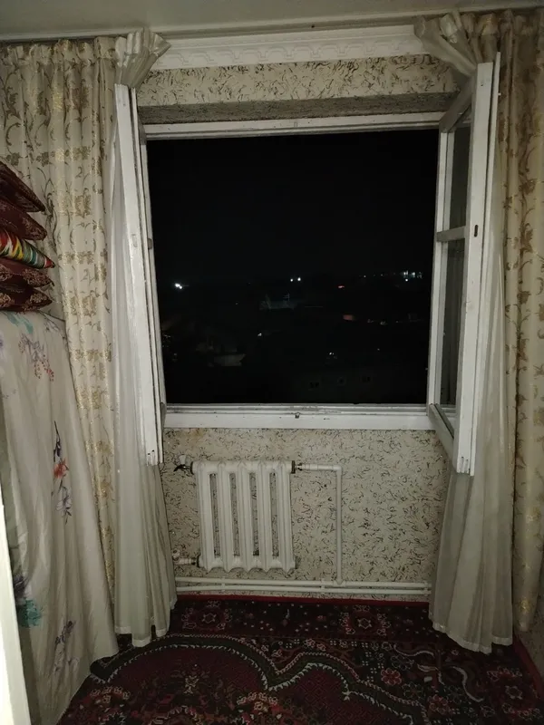 Квартира продаётся: 2-комнатная, переделана в 3-комнатную, Фергана 4