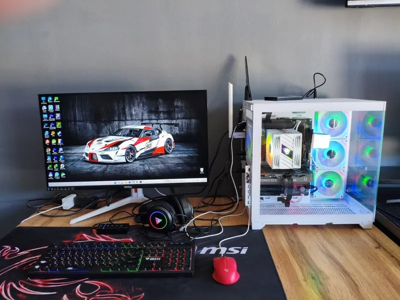 Persanalniy kompyutr sotiladi i514600k ddr5 5600hz video karta 50608gb