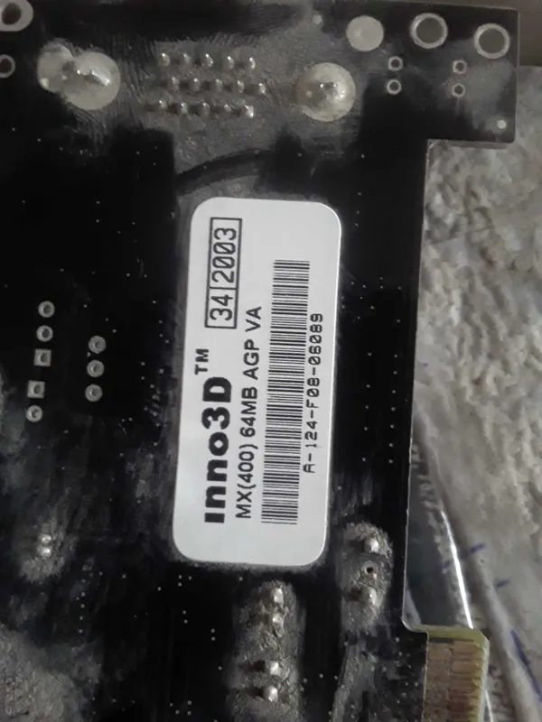 Inno3D GeForce2 MX400 64MB AGP (чип GeForce2 MX400) — фото 1
