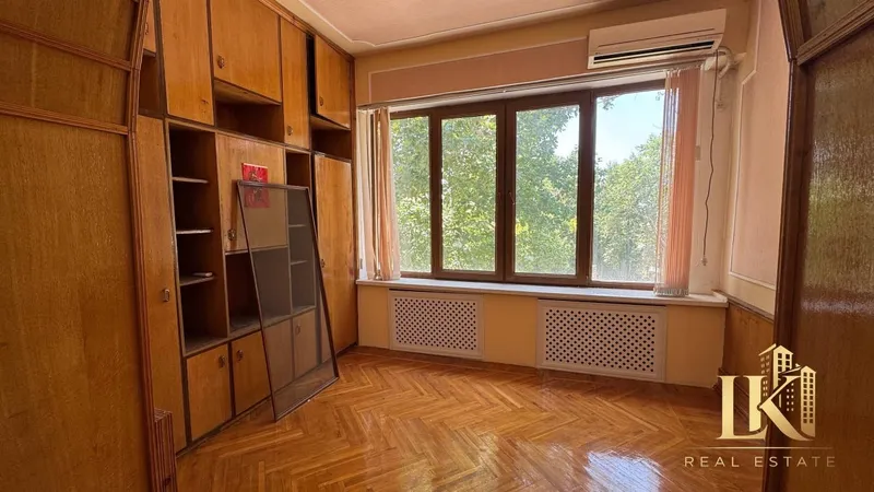 3-комнатная квартира, 110 м², 5/5, без ремонта, кирпичный дом, лифт, 2 санузла — метро Космонавтов — фото 5