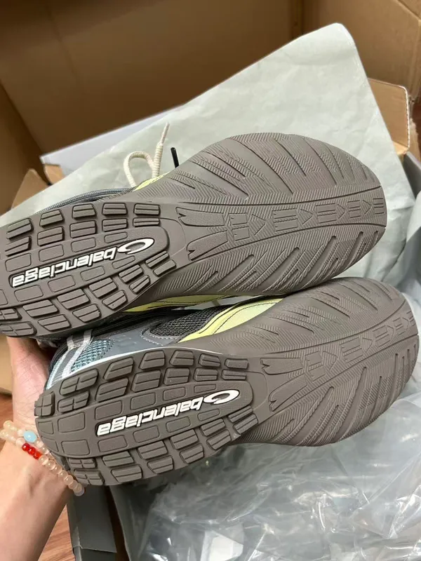 Кроссовки от Balenciaga 1 Кроссовки от Balenciaga 1