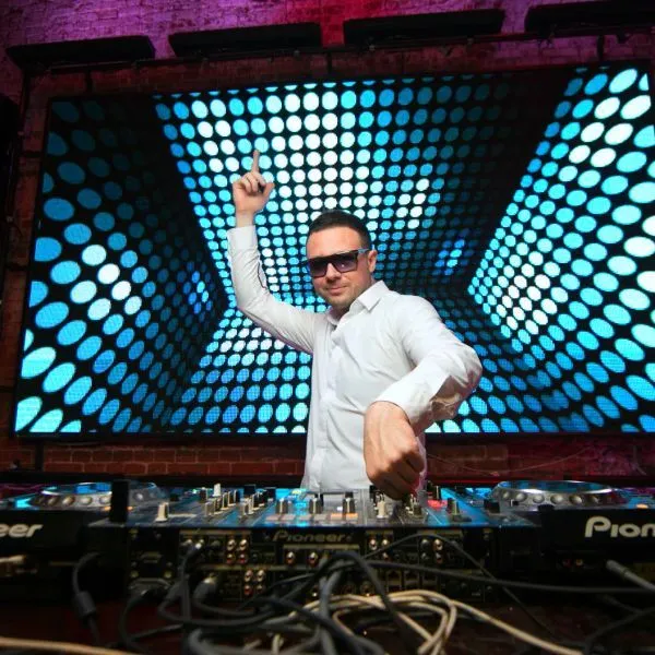 DJ Vedushiy. ведущий на ваш праздник 2 DJ Vedushiy. ведущий на ваш праздник 2