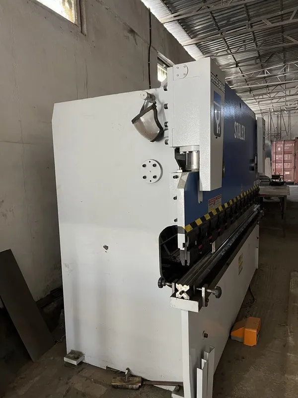 STALEX CNC Fiber lazer metall kesish stanogi 1500×3000 7