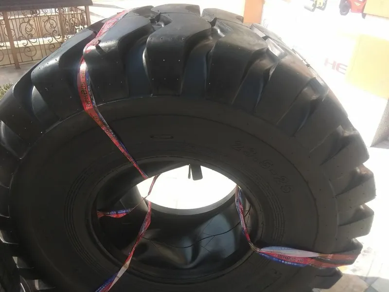 ПОГРУЗЧИК 23,5-25 PR24