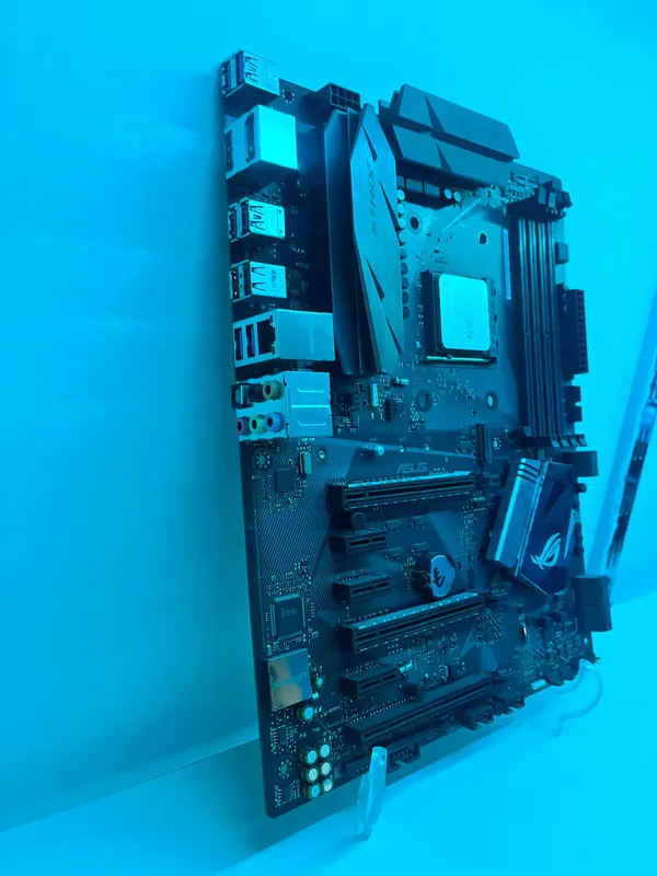 Ryzen 5 5600X protsessorli Asus ROG Strix B350-F Gaming 2 Ryzen 5 5600X protsessorli Asus ROG Strix B350-F Gaming 2