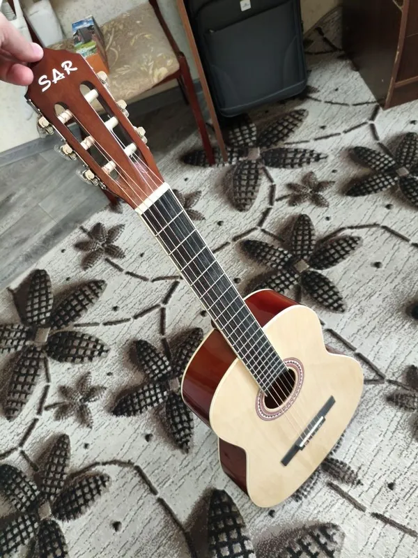 6 torli gitara sotiladi 1 6 torli gitara sotiladi 1