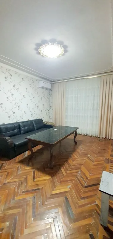 1 хонали уй сотилади