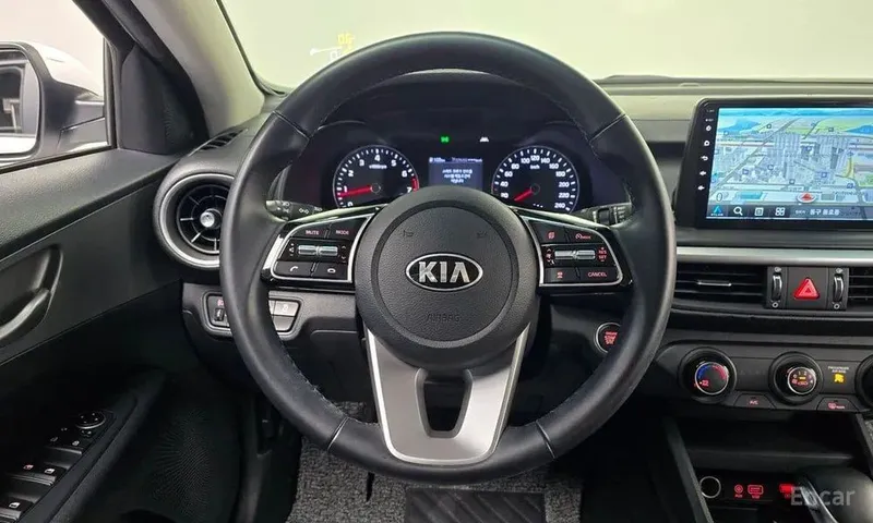 Kia K3 Standard Benzin 6