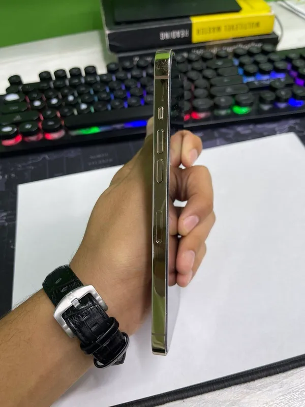 iPhone 12 Pro MAX GOLD 2 iPhone 12 Pro MAX GOLD 2