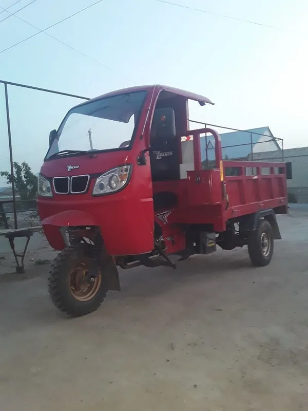 Lochin mototsikli LOCHIN LS 200 CC 2019 Kabinalik zavadskoy 1.100 kg