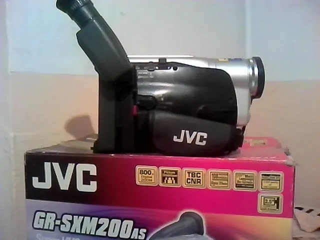 Продам видеокамеру JVC GR-SXM200as — фото 3