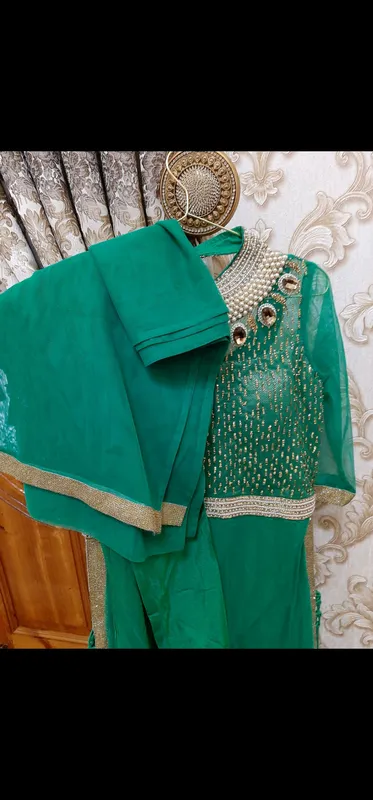 kelin sarpasi uchun sari — фото 1