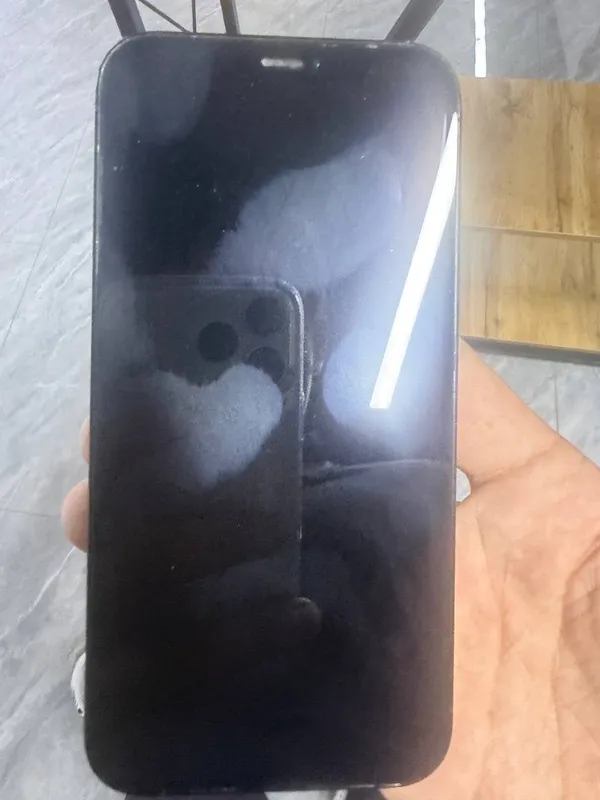 iPhone 12 Pro iPhone 12 Pro