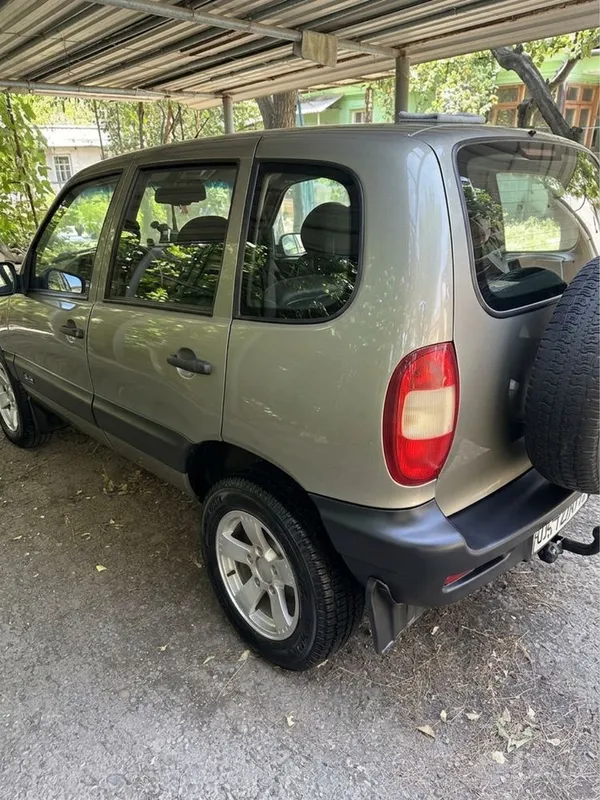 Chevrolet Niva sotiladi 6 Chevrolet Niva sotiladi 6