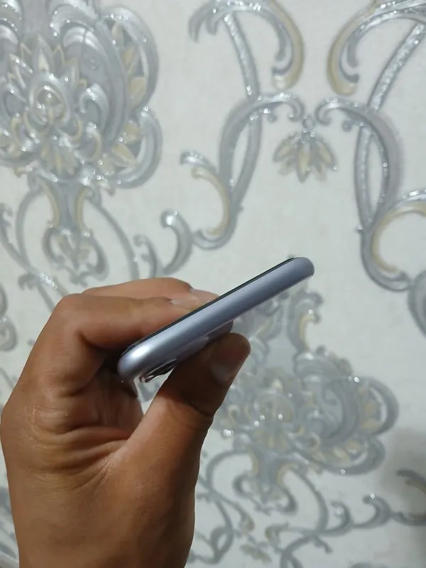 iPhone 11 128 gb 71% yomkos holati ideal — фото 1