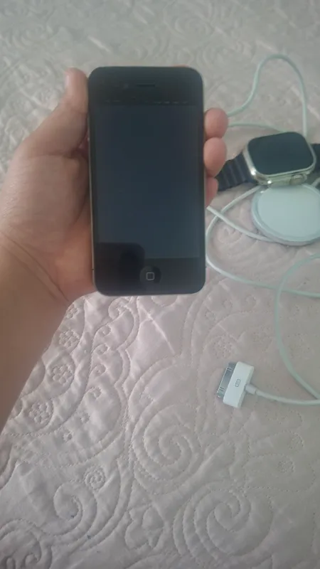 Iphone 4 S и smart watch 2 ta, вместе за 500 ming 1