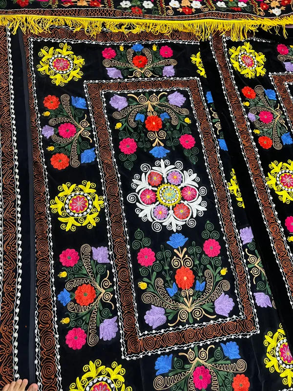 Пале — национальная сюзане 3 Пале — национальная сюзане 3