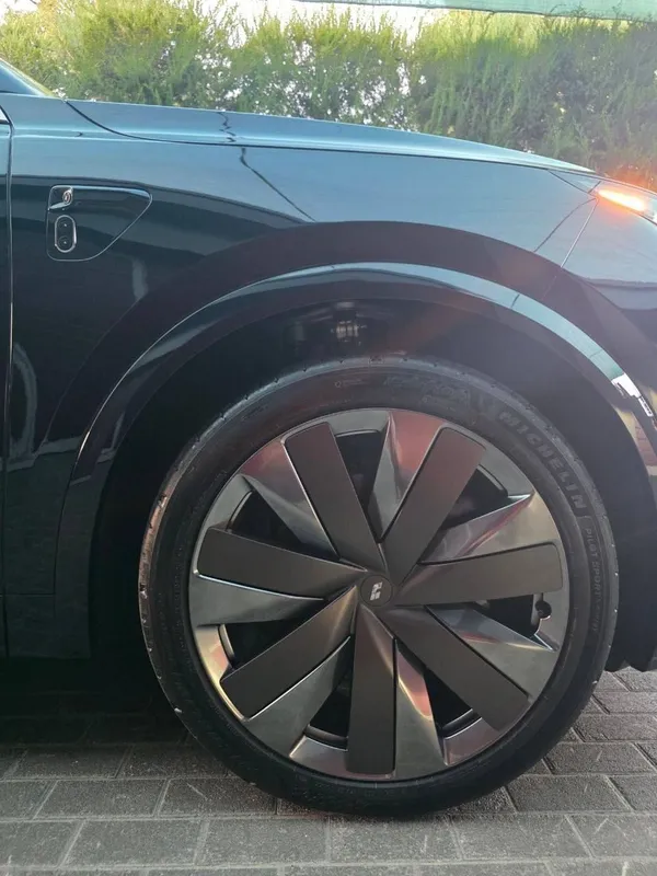 Livis li 9 yangi model 5