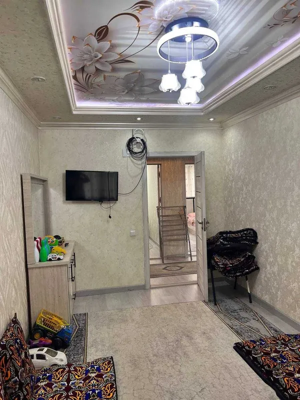 Uy ijaraga 6 mikrorayon lg magazin orqasida — фото 2