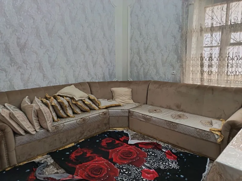 Uglavoy Divan yumshoq mebel