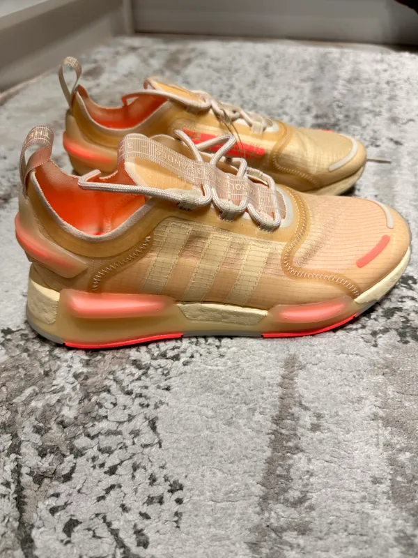 Новые женские кроссовки Adidas Originals Nmd V3