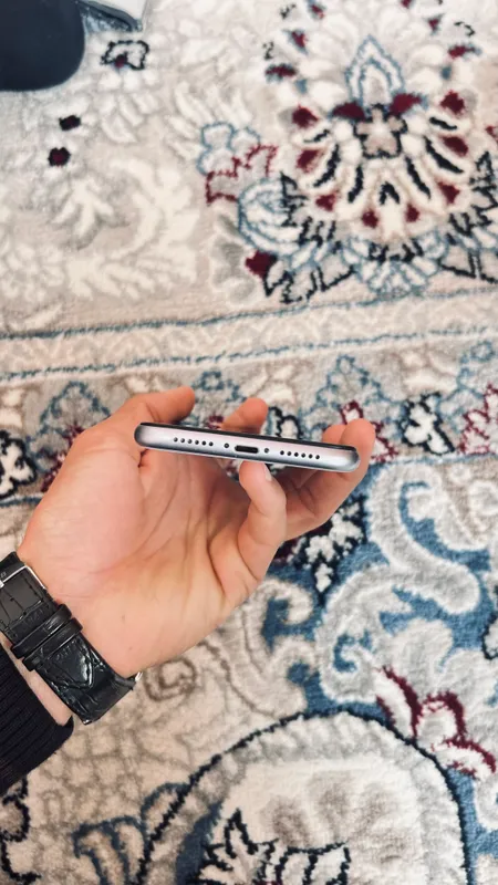 iPhone 11, состояние хорошее 2