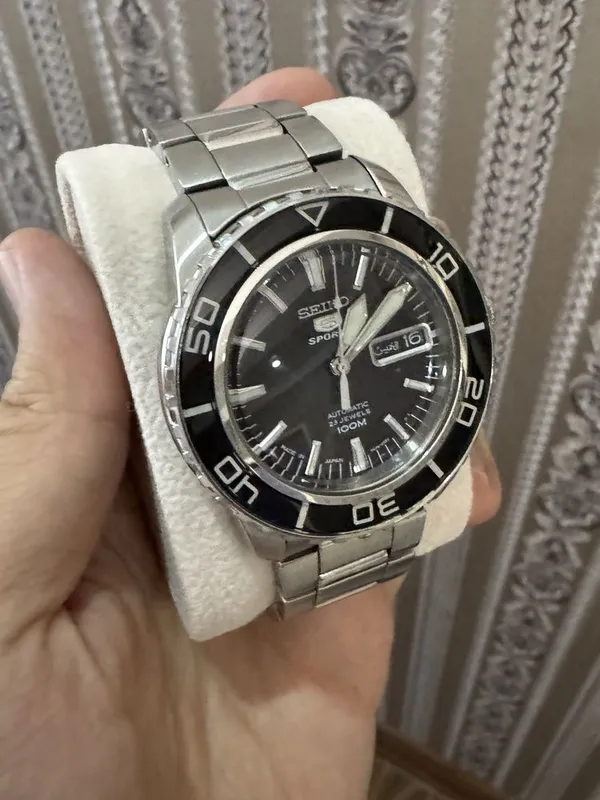 Продаю часы Seiko 5 Sport — фото 1