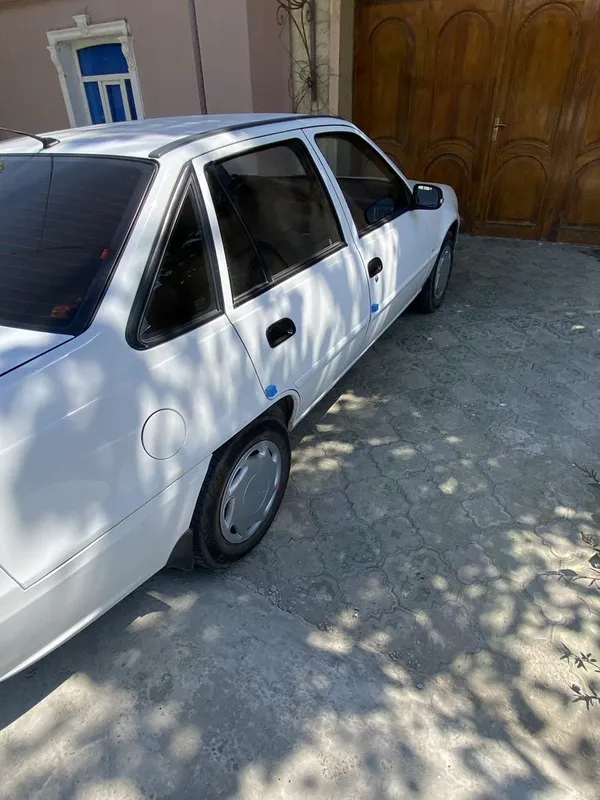 Chevrolet nexia 2 1,6 sotiladi 4