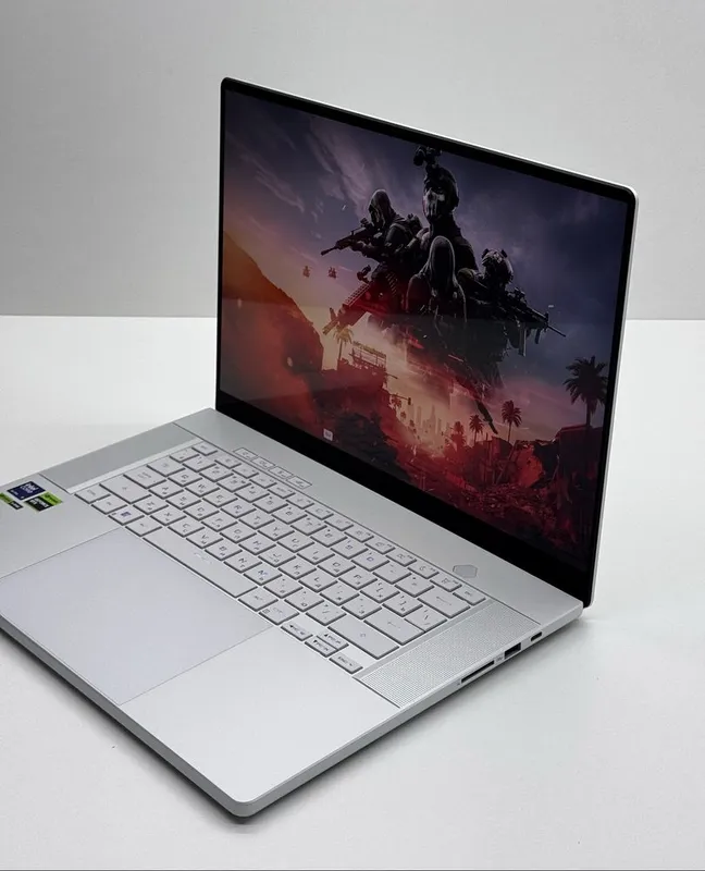 Asus ROG Zephyrus G16 Ultra 9 185H RTX 4060 8GB LPDDR5X 32GB 1TB SSD — фото 2