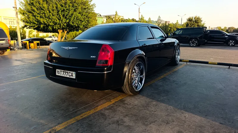 CHRYSLER 300C 3