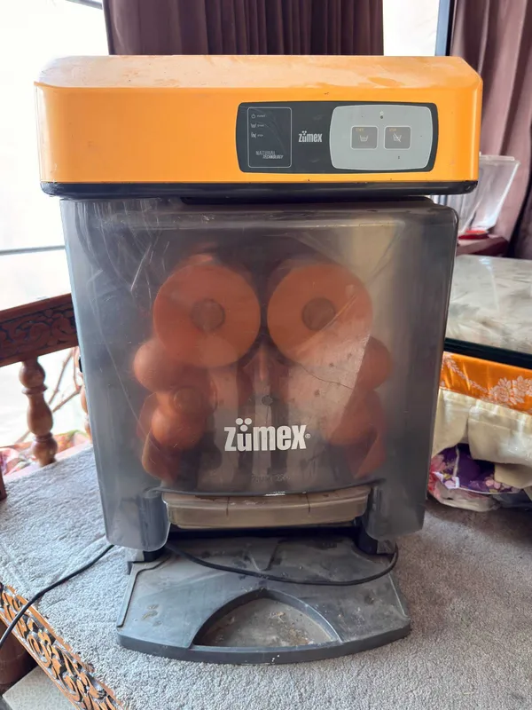 Zumex Versatile Pro 2