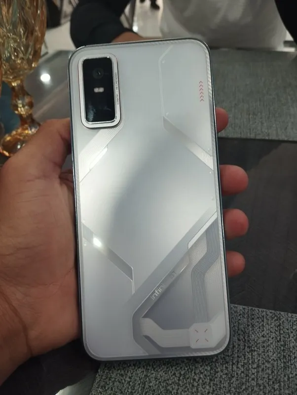 Infiniks GT 30 pro — фото 3